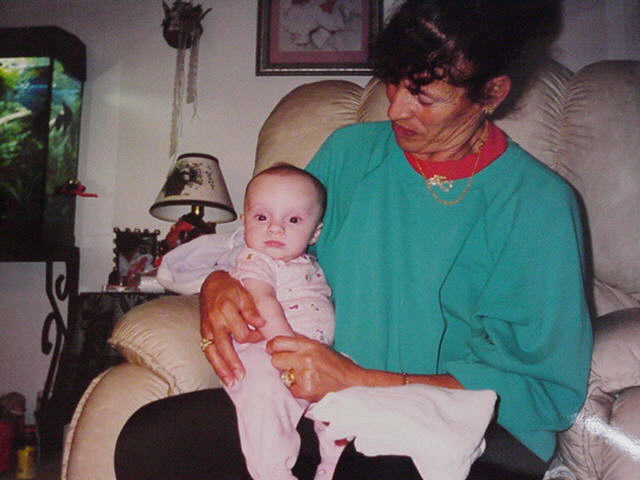 mom-chloe4month.jpg